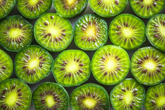 Mini kiwi berries halves
