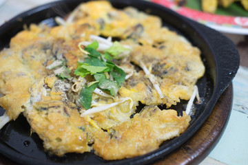 Crisp fried oyster pancake