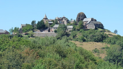 Villages de Roquelaure et Lassouts en Aveyron