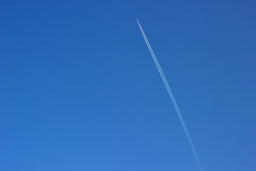 Trace of the plane in the sky