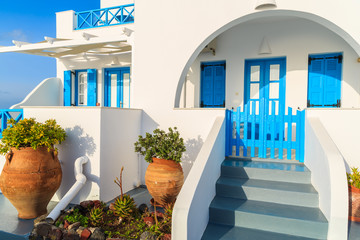 White architecture of Greek house in Imerovigli village on Santorini island, Cyclades, Greece © pkazmierczak