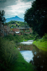 Fototapeta premium EL RIO DE POCA AGUA