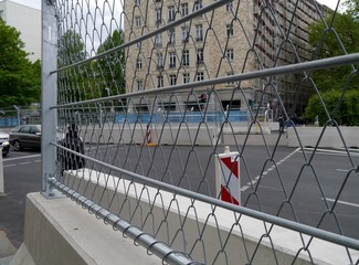 Zaun-Absperrung am Strausberger Platz