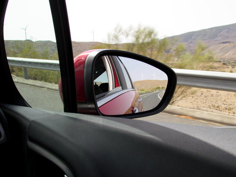 Specchietto retrovisore - mulini a vento in Andalusia