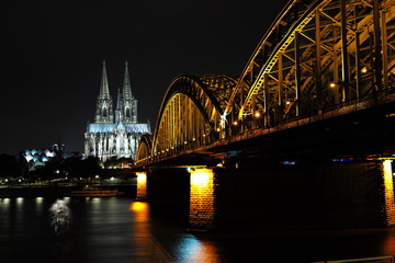 Fototapeta premium Hohenzollernbrücke in Köln