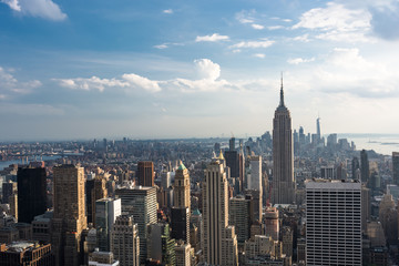 Fototapeta premium Downtown Manhattan Skyline with the Empire State Building, New York City