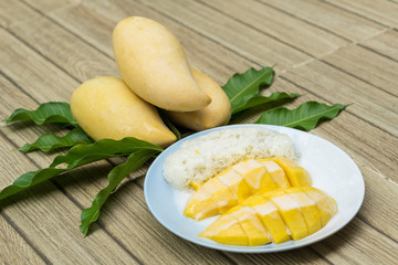 Sticky Rice with mango and coconut milk. With Fresh Ok-Rong Thong Mango
