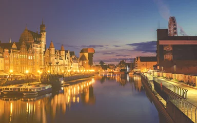 Papier Peint photo Lavable Ville sur leau Cityscape of Gdansk in Poland, panorama night city
