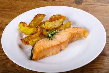 Baked salmon with potato