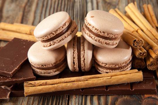 Schokoladenmakronen Bilder – Durchsuchen 79,570 Archivfotos ...