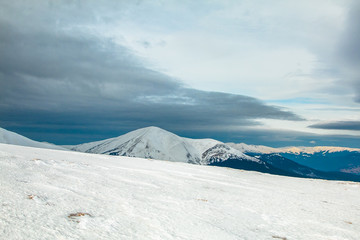 Fototapeta na wymiar Ukrainian mountains in winter