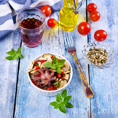 Seafood salad with vegetables