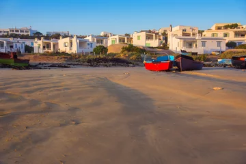 Zelfklevend Fotobehang Landschap van het strand en het dorp Paternoster, Zuid-Afrika © vwpix