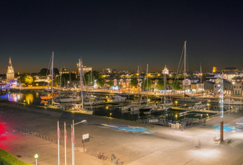 port de la Rochelle la nuit