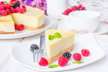 Delicious cheesecake with raspberries and blackberries