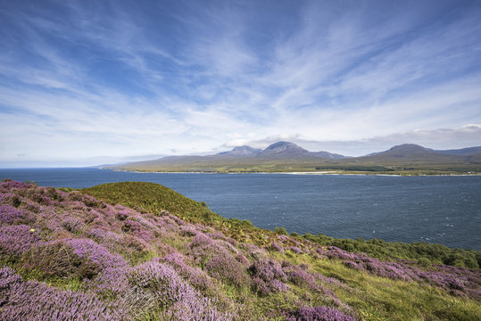 United Kingdom, Scotland, Inner Hebrides, Isle of Islay, View over Islay-Sund to Isle of Jura with mountain Paps of Jura