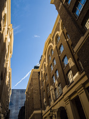 Fototapeta na wymiar Old Buildings around Hays Galleria in London