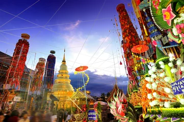 Foto op Plexiglas Salak-Yom traditional at Phra-That-Hariphunchai Lamphun Thailand. © 501room