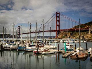 Fototapeta na wymiar Golden Gate Bridge from Ft. Baker