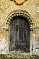 Fototapeta na wymiar The beautifully detailed doorway