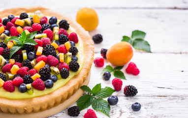 Berry fruit tart 