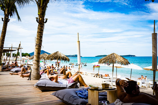 Beachbar Bilder – Durchsuchen 339 Archivfotos, Vektorgrafiken und ...