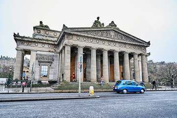 Obraz premium Edinburgh, View of the city, several monuments and the Castle, 