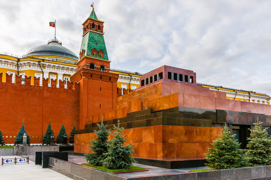 Moscow Kremlin And Lenin's Mausoleum