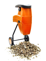 Wood shredder with wood chips