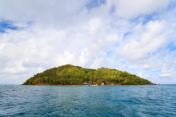 Fototapeta premium Nom Island, Nam Du islands, Kien Giang province, Vietnam. Nam Du islands located 90 km west of Rach Gia city in Kien Giang. Nam Du islands has become an attractive destination for tourists.