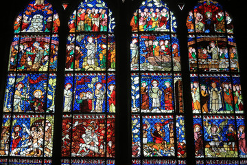 Grande verrière du XIV ème siècle : Résurrection et l'Ascension du Christ. Cathédrale Notre-Dame de Strasbourg.