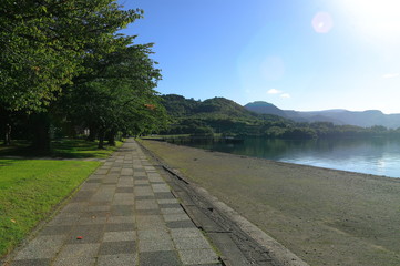 洞爺湖　湖畔の朝