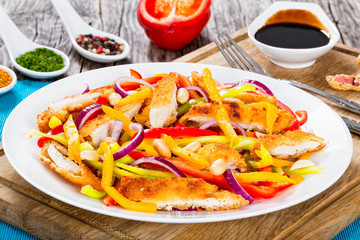 mango,  chicken meat,  peanuts, bell pepper, red onion salad