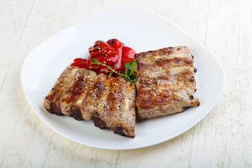 Grilled pork ribs