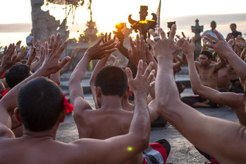 bali dance © Charu Bonnet