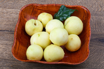 Nectarines in the bowl