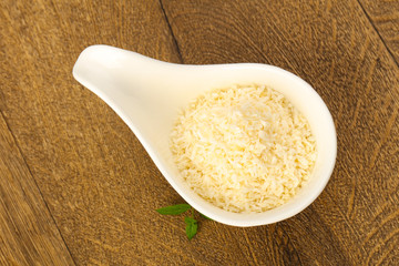 Coconut flakes