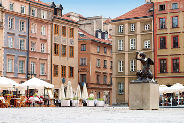 Obraz premium Pomnik Syreny, symbol miasta Warszawy, na Starym Mieście