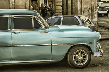 Fototapeta na wymiar Oldsmobile in Havana