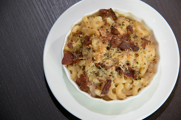  Macaroni Cheese in a oven dish