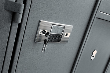 Safe with combination lock