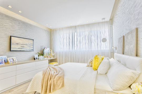 Modern Luxury Bedroom