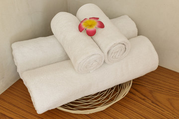 White towels were four pieces roll into a cylinder bosom placed