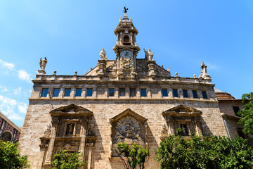 Fototapeta na wymiar Church of San Juan del Mercado (Real Parroquia de los Santos Juanes) In Valencia