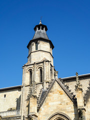 Fototapeta na wymiar Exterior View of the Basilica St Seurin in Bordeaux