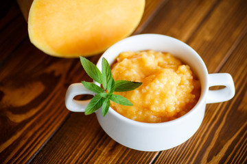 pumpkin porridge in a plate
