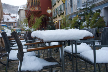 Straßenkaffe im Schnee