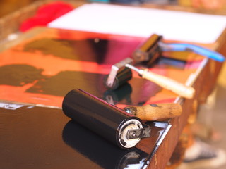 Printing roller and black ink