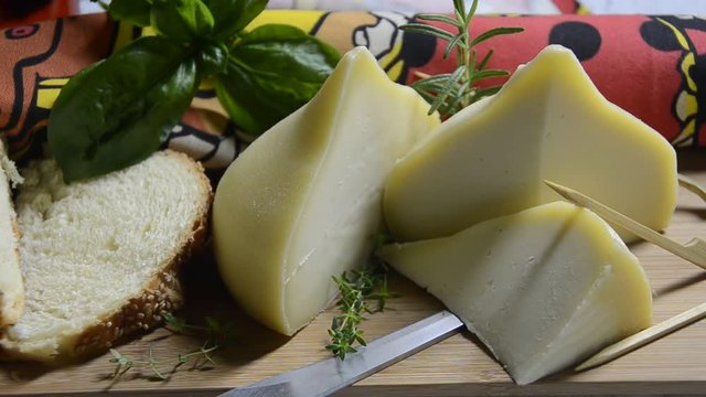 Queso de tetilla Тетилья Queixo cheese Galicia Espa&ntilde;a Productos l&aacute;cteos Gastronom&iacute;a espa&ntilde;ola Cucina spagnola Spanische K&uuml;che Spaanse keuken Spanska k&ouml;ket Kuchnia hiszpańska Espanjalainen keitti&ouml; 
