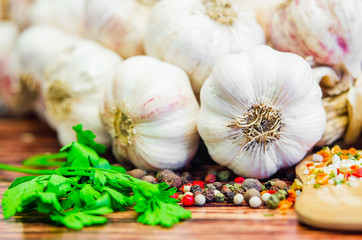 garlic with condiment